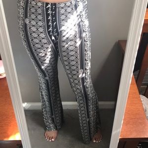 Bell Bottom Stretch Pants